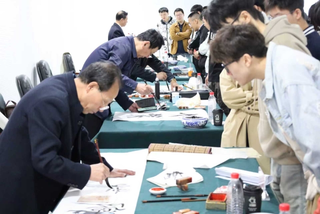 image-20251210161825-3