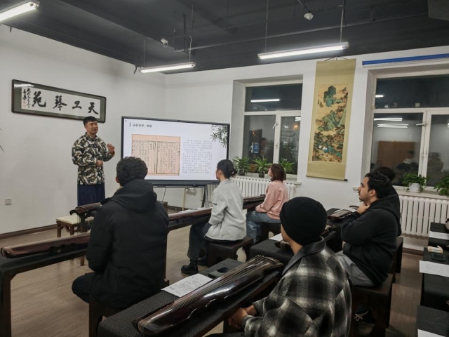 image-20251212082418-1